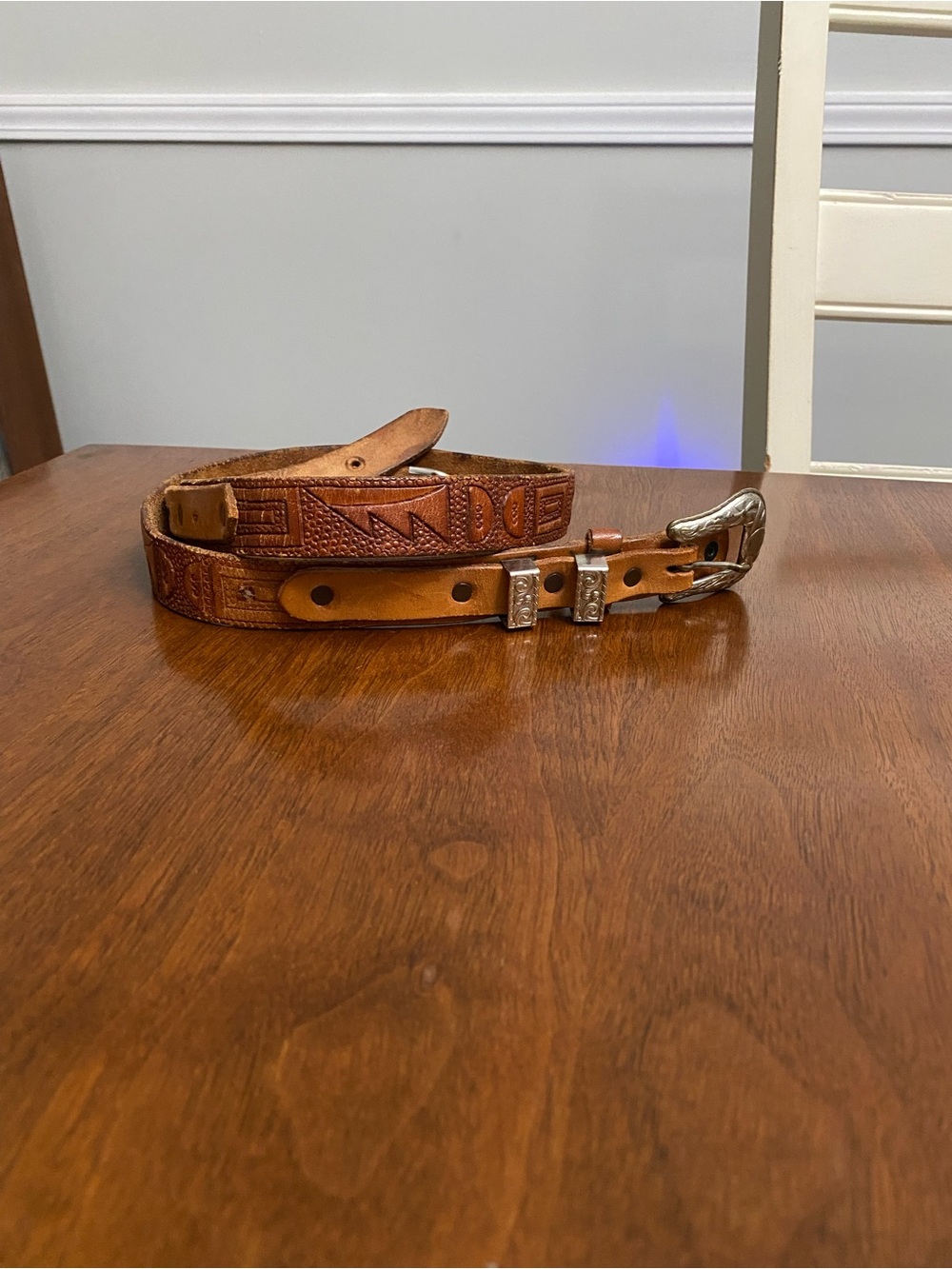 Vintage Hand Tooled Leather Western Belt - M